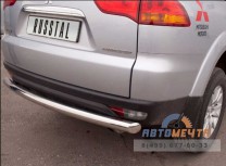 Защита заднего бампера на Mitsubishi Pajero Sport 10--0