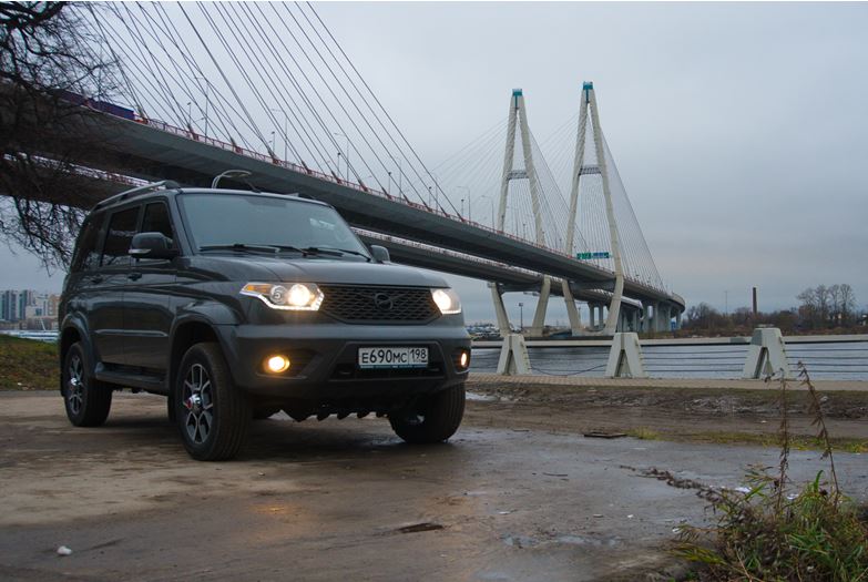 chego-ne-hvataet-uaz-patriot-chtoby-stat-zhelannym-1