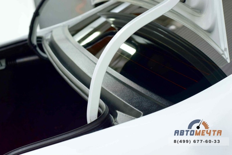 Накладка в проём заднего стекла (Жабо) LADA Веста седан с 2014