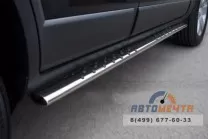 Пороги труба для Chevrolet Captiva 2012 75х42 мм, овал с проступью Пороги труба на Chevrolet Captiva 2012