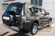 Защита заднего бампера на Mitsubishi Pajero 4, нерж
