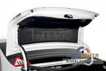 Внутренняя облицовка крышки багажника с логотипом (ABS) LADA Веста с 2015-2